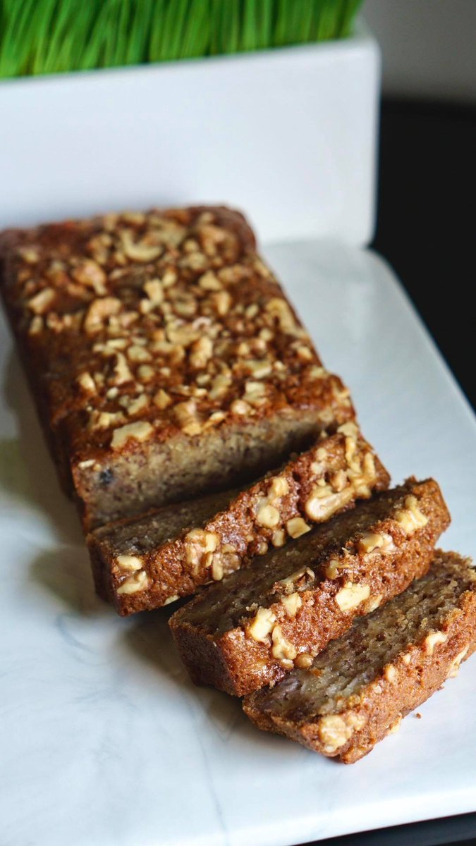 DemiMouse's tweet photo. It costs RM0.00 to share my baking business, help a sis out 😅

Bursting with flavour and topped with roasted walnuts for that added crunch, if you love banana breads, how about give our Monkey Bread a try! 🍌🍞

For inquiries you can check out my IG https://t.co/33DErGLunO https://t.co/Z9MxXzifVD