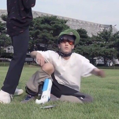 spearphile's tweet photo. seo changbin is either:

hot as hell                 what the hell https://t.co/ucD56G29ti