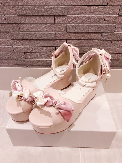 新しい靴のtwitterイラスト検索結果 古い順