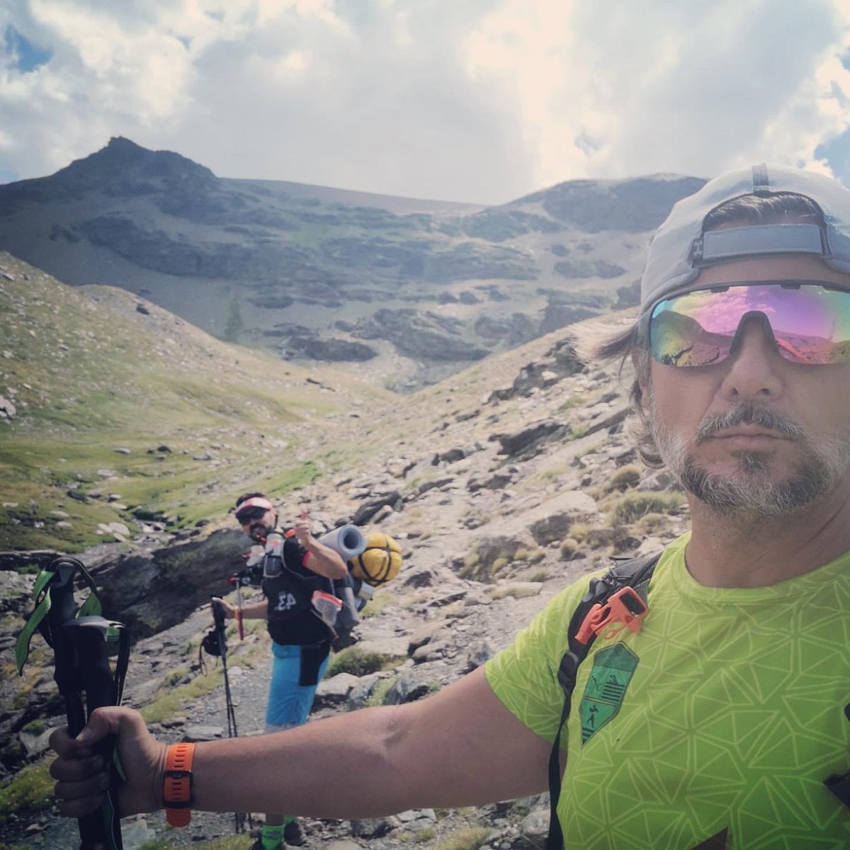 MijasTriatlon's tweet photo. ⛰ Hace una semana, nuestros compañeros Fran y Ricardo subieron al Mulhacén, disfrutando de un tiempo impresionante.

¡Espectacular!

#MijasTri #CPMijas #Mulhacén https://t.co/cqXxIGFhup