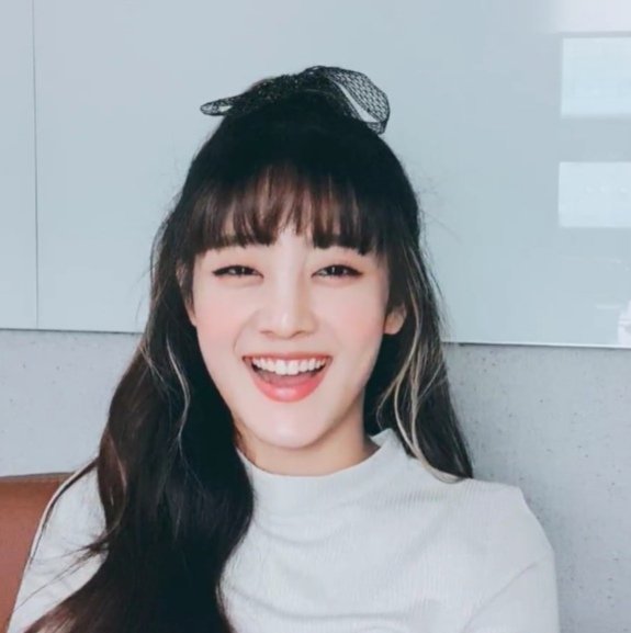 this vlive got me ded.