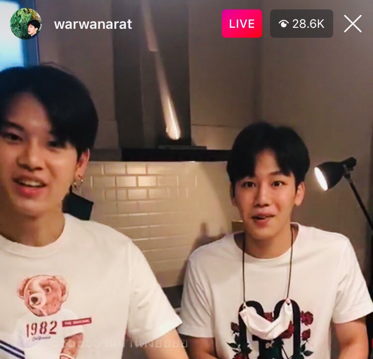 EveWarrr's tweet photo. ล่าสุดวนรมีความคิดที่จะทำไอติมหมูยอให้ฟค กินแล้วนะ ตาเป็นประกายเชียวเวลาคิดอะไรซ���ๆเนี่ย

 #หมูยอของหยิ่นวอร์xสขอนแก่น https://t.co/QyKd446dsf