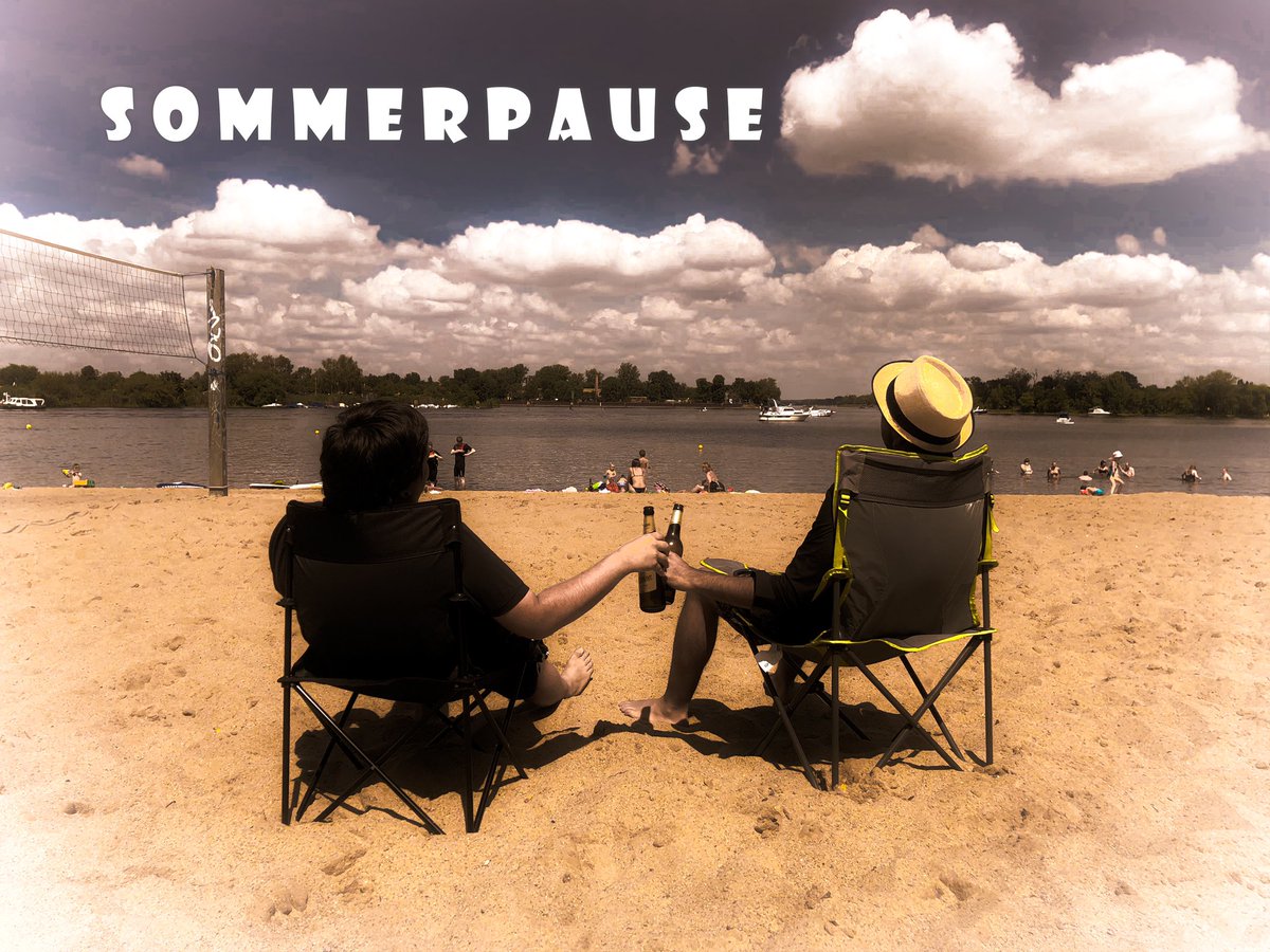 DkwhP's tweet photo. Wir befinden uns bis 27.09.20 in der #sommerpause wie verbringt ihr euren Urlaub? ☀️🏝#podcast #sommer #strand https://t.co/VJnVDgfTq7