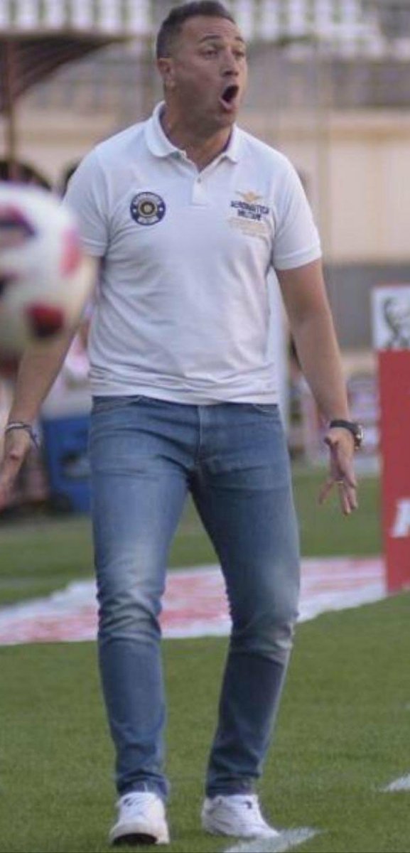 ULTIMA  HORA:  Ingo Volckmann y Patrick Messow APUESTAN por el ex del <a href="/ue_cornella/">UE Cornellà 💚</a> <a href="/jroger79/">Jordi Roger Ceballos</a> para el banquillo blanquiazul en pocas horas será OFICIAL..