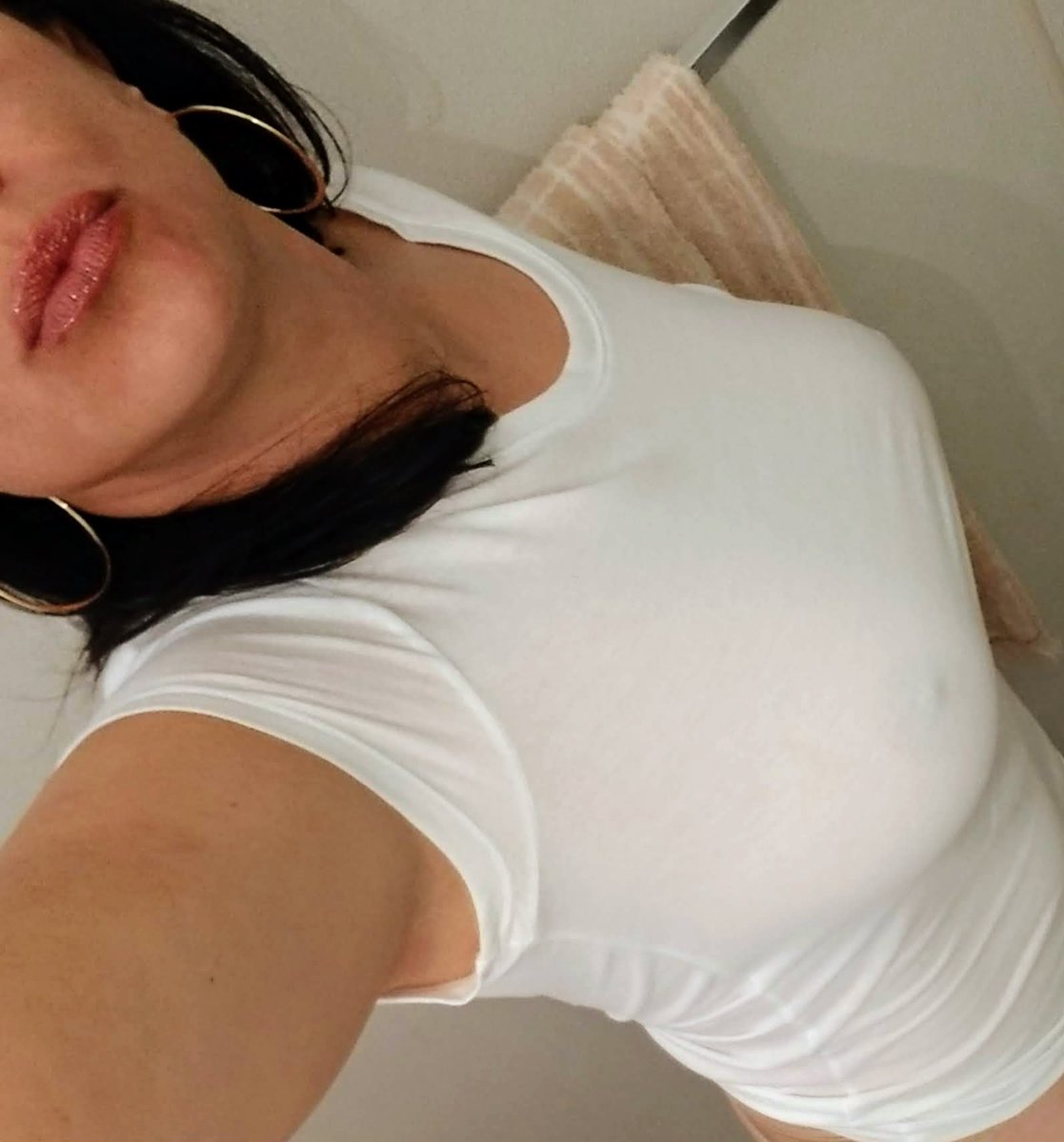 Jasmine_Love36d's tweet photo. A kiss just for you💋
#rt4rt #GFE #milf #courtesan #njdate #p411 P329440 https://t.co/HFSQX4jBka