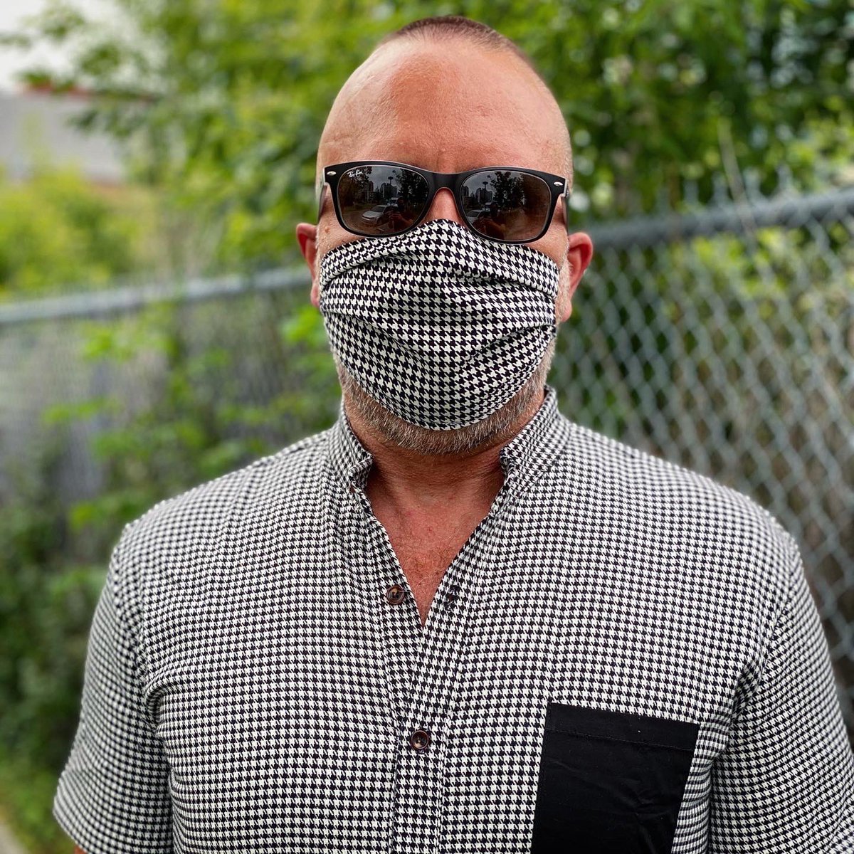 First day of mandatory face coverings in #YYC featuring coordinating houndstooth romper and mask!  Let’s stay safe and fashion forward, friends! #mask #romper <a href="/RomperJack/">RomperJack</a> #blackbeltshopper