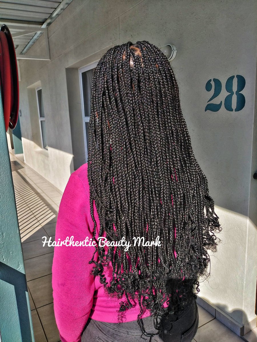 Twinkle_eyes15's tweet image. Get your hair done by me @Eyes15Twinkle at an affordable price
IG @twinkle_eyes15 
Call me 0818910119
PLEASE LIKE AND RETWEET