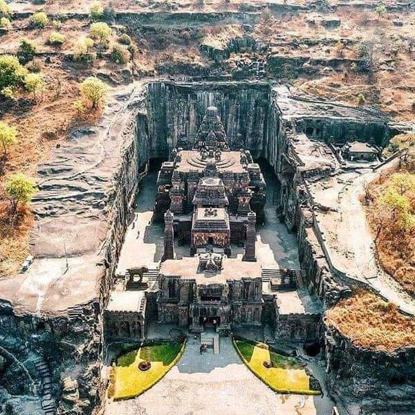  #KailashaTemple Built by the kings of the Rashtrakuta dynasty, the Kailasa temple is the world's largest monolithic structure. More than 200000 tonnes of rock was excavated to carve this temple. It represents Mount Kailasa or Kailash, the Himalayan abode of Lord Shiva.