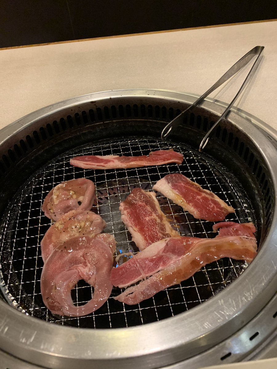 にゃいった 大阪 على تويتر 今日は 土用の 丑 の日なので 焼肉 しかし ファミリー向け食べ放題焼肉店にお一人様で入るのは中々メンタルがいるなw