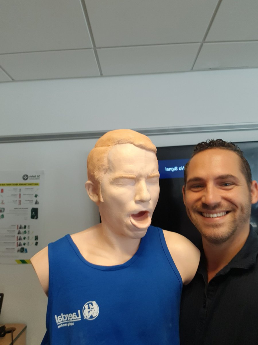 OnlyGrantBrown's tweet image. Day 2 of 4..... choking Charlie has  been getting battered all morning...... poor lad
@stjohnambulance
#stjohnambulance 
#chokingcharlie
#chestthrustchampion