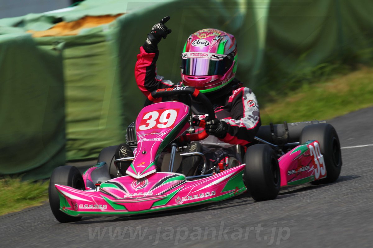 キッズカート全国大会より帰宅。では結果です。 SuperKIDS 優勝：柴崎