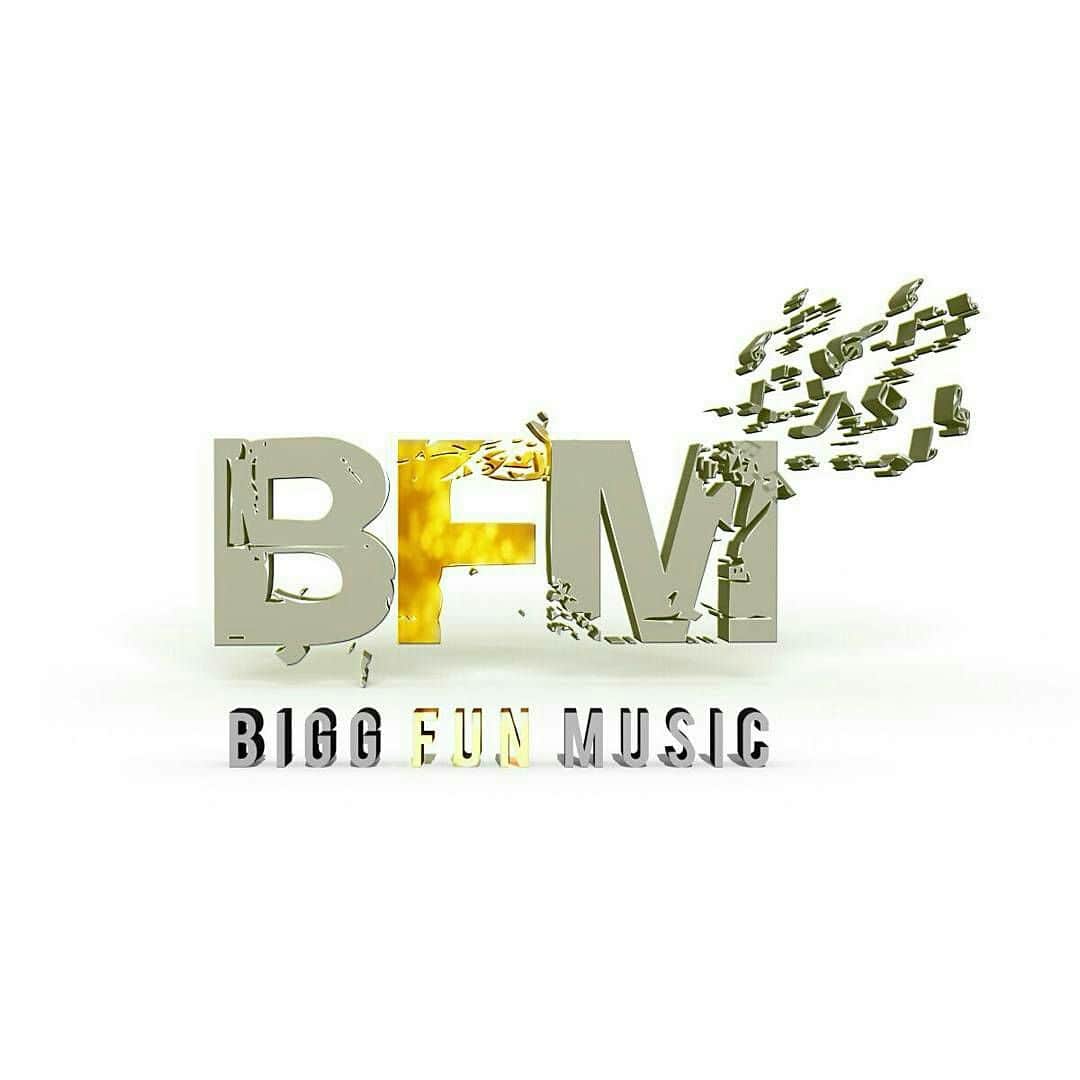 BlaQ_Slim's tweet photo. Major S/O to @AYAPROW_BIGGFUN publishing company #BiggFunMusic for the distribution ππ½
Drippin :
https://t.co/e3yh8USwnY
No Beef, No Problemz
https://t.co/FFrIlVSM1i https://t.co/s5VtUGQSuT