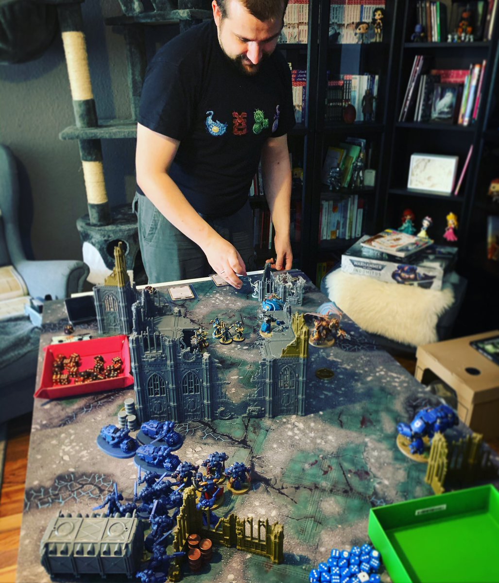 geek_tabletop's tweet photo. Schönen Sonntag euch!
Wir gönnen uns heut ein 1000P Spiel - Incursion, Ultramarines vs Thousand sons, Mission Zentrum.
.
.
#gamesworkshop #warhammer40k #warhammer #ultraspacemarines #spacemarines #thousandsons #40k #tabletop #tabletopgames #tabletopgaming #gamer #game #nerd https://t.co/SakYZLuwzf