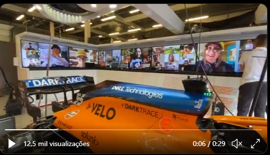 cindy_vx's tweet photo. EU TO NA GARAGEM DA MCLAREN
AAAAAAAAAAAAAAAAAAAHHHHHHHHHHHHHH 🧡💙🧡💙🧡💙🧡💙🧡💙
#FansLikeNoOther #McLarenGarageGrandstand #BritishGP #McFan https://t.co/yCvmAd7q5u