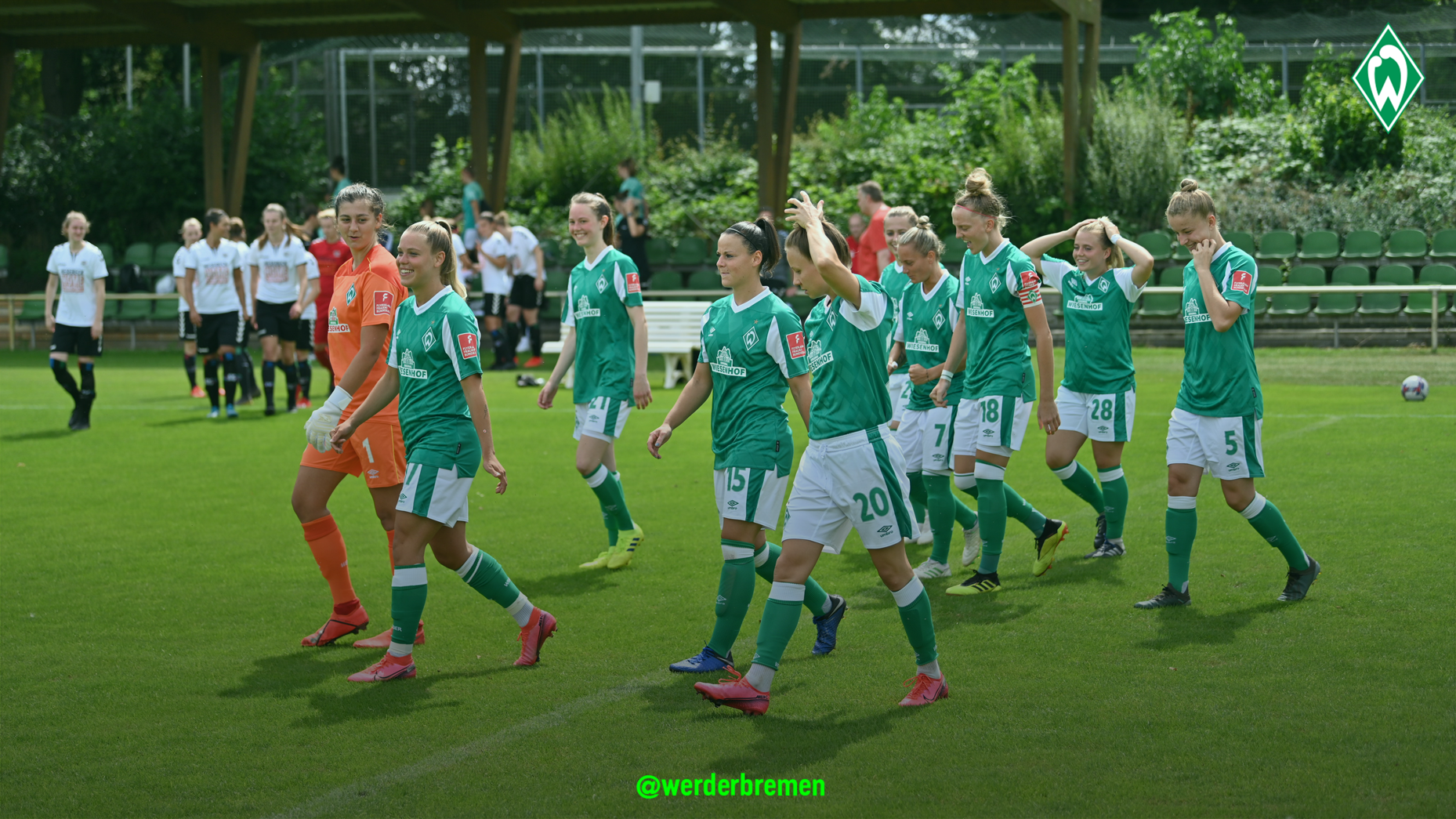SV Werder Bremen EN on X: #LadiesFirst 👌 The women's team debuted our new  @UmbroUK home shirt today 💚 Check it out ➡️ t.co84qE2qQokE  #werder t.com6PhQ5UuHR  X