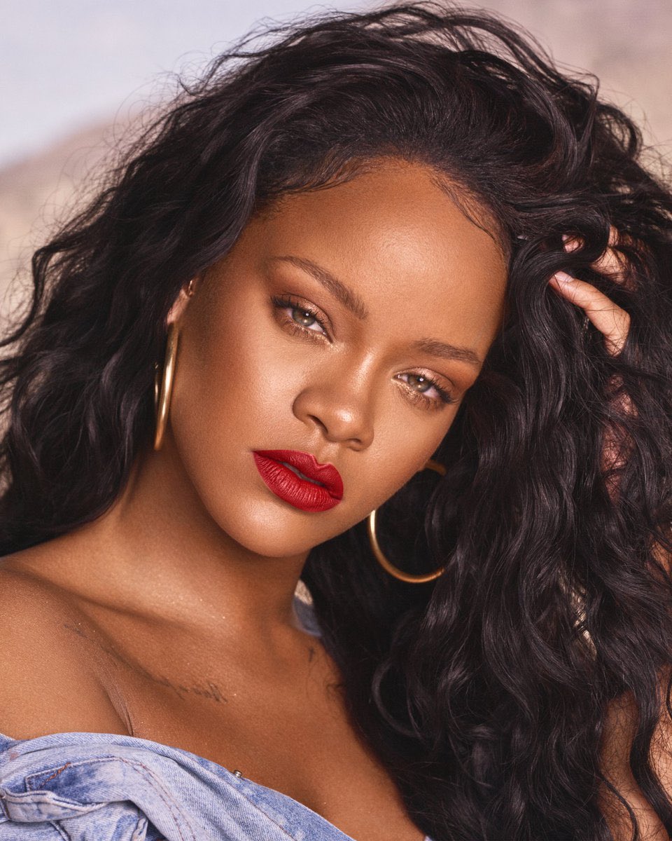 FentyStats's tweet image. Fenty Beauty 💄
Fenty Skin 🧼
Savage X Fenty 👙
FEИTY 👠
