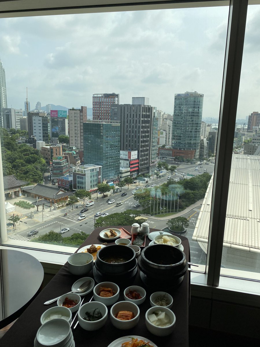 주말이니까 호캉스
아주 잠시 비가 멈췄던 시간

#섹트 #섹파 #스와핑 #초대녀 #초대남 #쓰리썸 #관전바 #부커만남