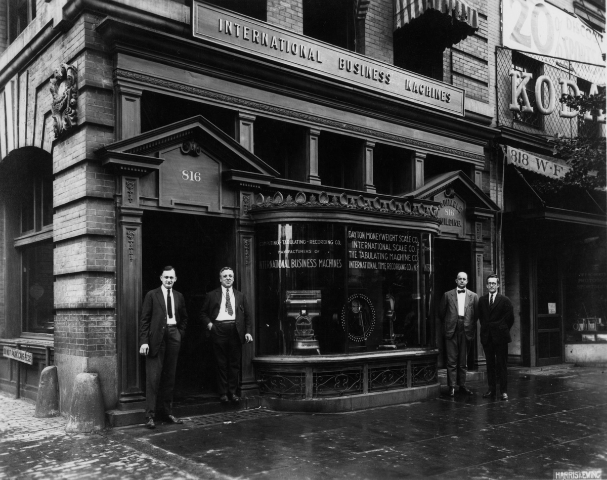 Beetcoin's tweet photo. $IBM - 1924 https://t.co/kk094GBofk