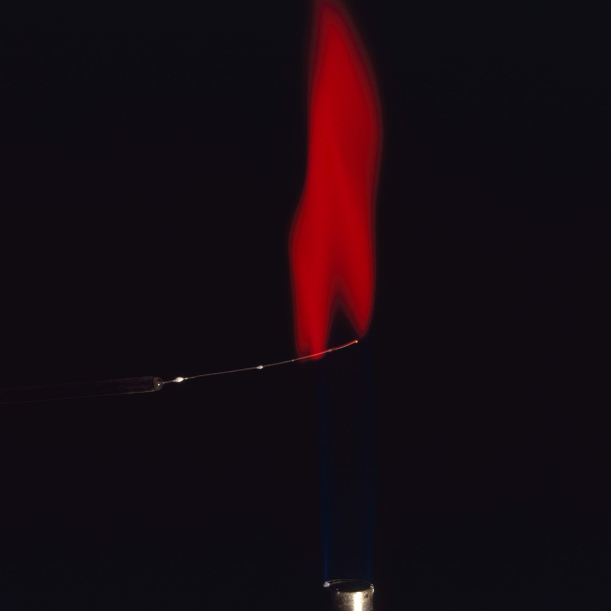 Strontium flame