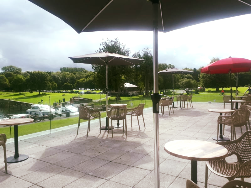 loughkeyforestp's tweet photo. Soak up the beautiful views of Lough Key on our terraced area overlooking the lake!

We have got some tasty hot and cold food options from our Lough Key Food truck, or simply enjoy a Puro Fairtrade coffee from our colourful coffee cart! 😍🌳❤️

#SocialDistancing
#MakeABreakForIt https://t.co/0q5Zka78zp