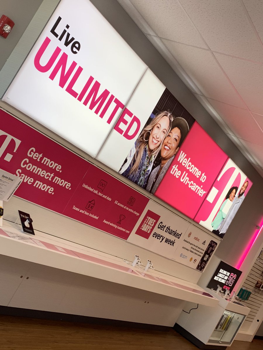 AustinCarter704's tweet photo. Magenta looks good on you!!! 1969 Canterbury Glen Ln is here and ready to serve you. #thenewtmobile #DayOne #CSWay @Erica__Gilliam @CSource_Tweets @jcbrandenburger @BamBamTheOpsMan @JonFreier https://t.co/odwkcsNjKk