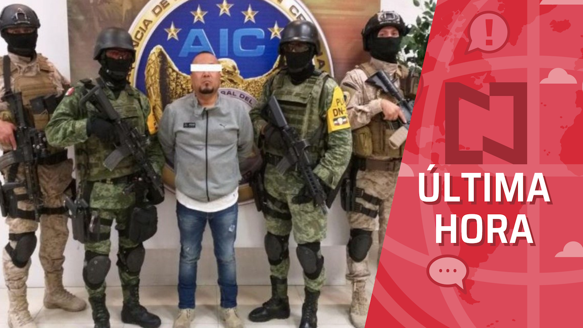 nmas's tweet photo. #ÚltimaHora: Detienen a ‘El Marro’, líder del Cártel de Santa Rosa, en Guanajuato https://t.co/iXGfj2DV8C https://t.co/pfDN5Gvgu8