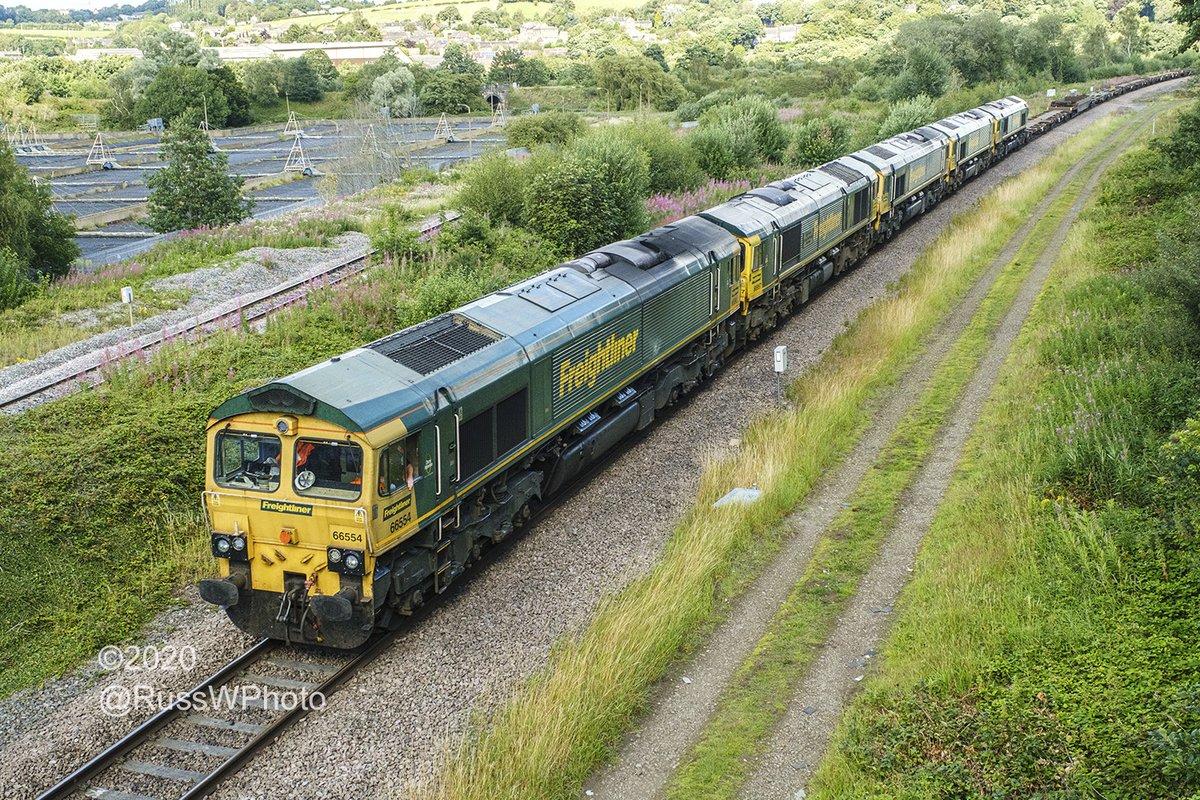 RW-Photo tweet media