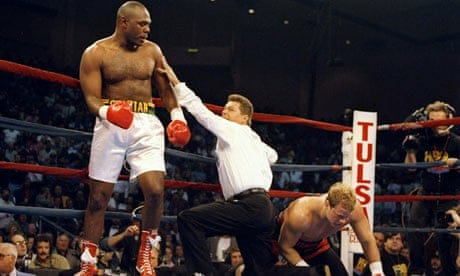 Su vida poco profesional fuera del ring le jugó una mala pasada y en 93 eternos segundos quedó fuera de combate. La noche anterior había ido a un concierto y había bebido cerveza. Llegó en pésimo estado a la contienda.Los 7,5 millones acababan de esfumarse.