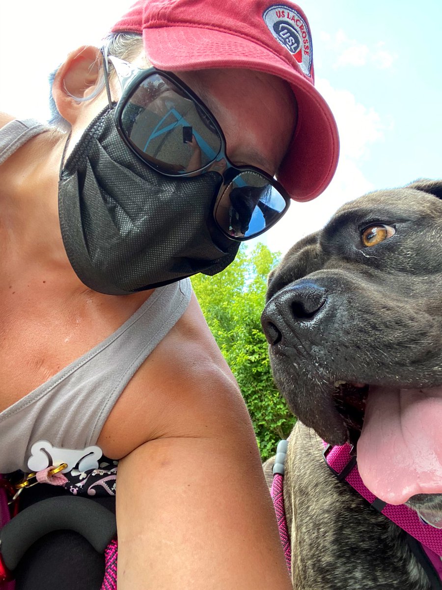 bwrecka's tweet photo. I’m short 35% of my lungs & on chemo. I wear a mask so I can take my pup on her fav trail. Let me say this LOUD for the people in the back 🗣 WEAR. A. MASK 😷 #WearADamnMask #HighRiskCovid19 #BreastCancer #MetastaticBC #InflammatoryBC #PresaCanario #CanaryMastiff #Mastiff #BigDog https://t.co/rfQ93cLr75