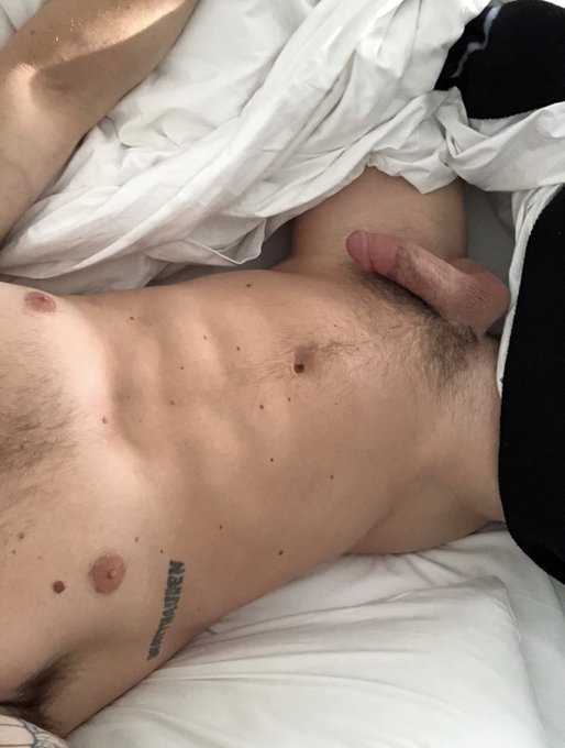 What&rsquo;s your sleepy face? (A thread) https://t.co/xBurGoSnah