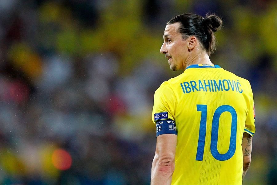 Pas de Coupe du Monde donc pour Ibra et il annonce que l’Euro 2016 sera la dernière compétition de sa carrière avec la Suède..Zlatan compte bien être de la partie et il va inscrire 11 buts en qualif, de quoi permettre à la Suède de décrocher un ticket pour la France..