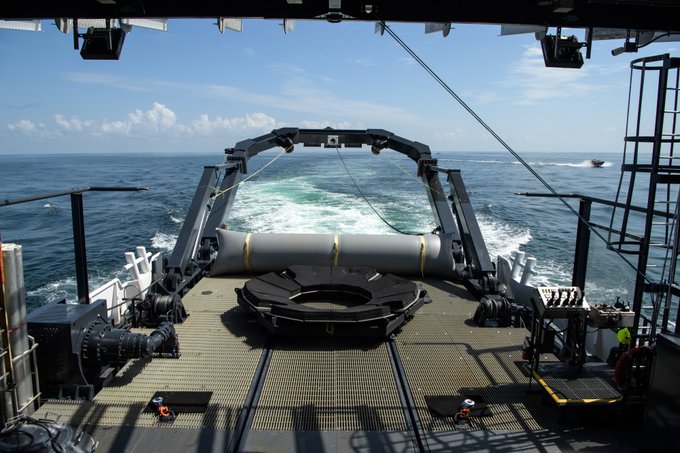 Falcon 9 (Dragon 2 Demo-2) - KSC - 30.5.2020 (2/2) - Page 11 Eeb5yO3XoAEM54f?format=jpg&name=small