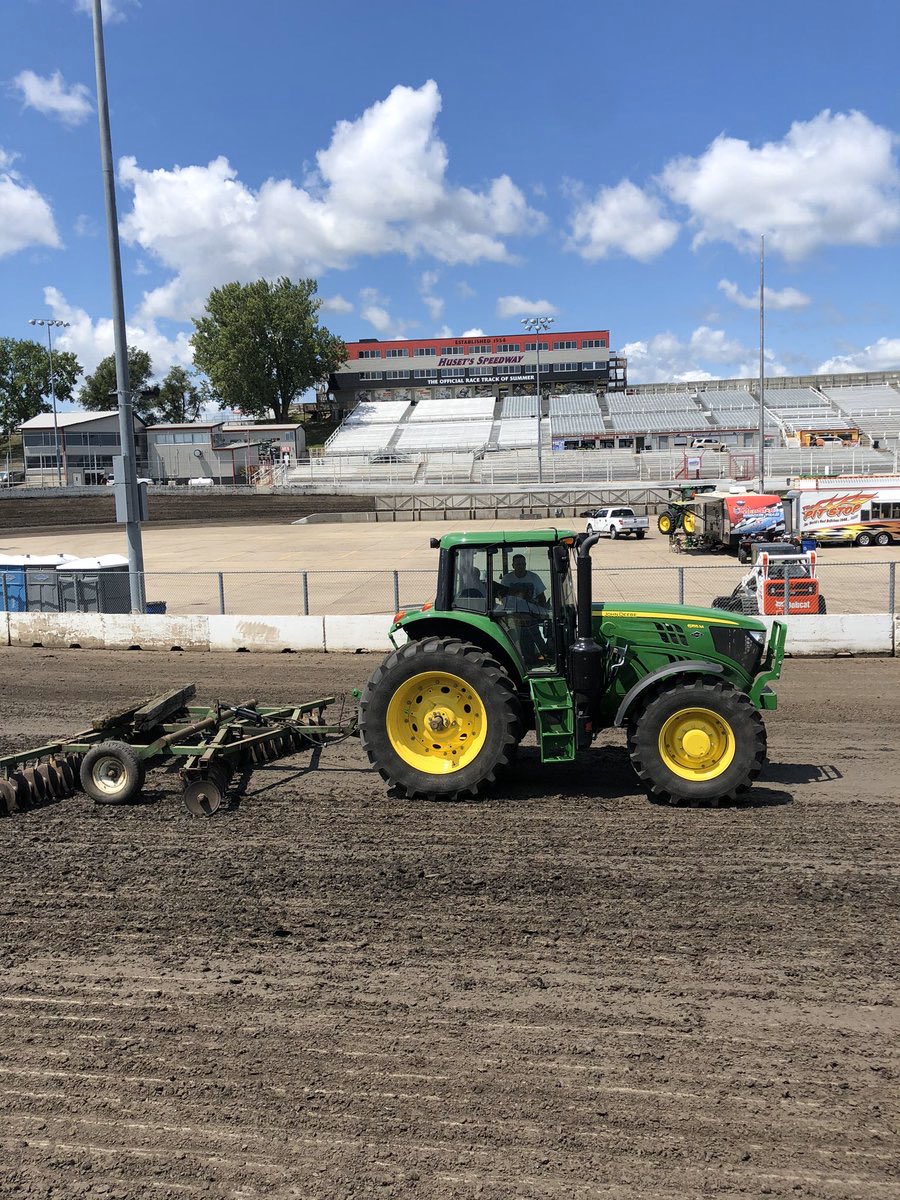 DestinyMS4's tweet photo. It’s #RACEDAY at Huset’s Speedway! 

Catch @TerryMccarl24 on @FloRacing for all the action... https://t.co/UPF7qUJaSn