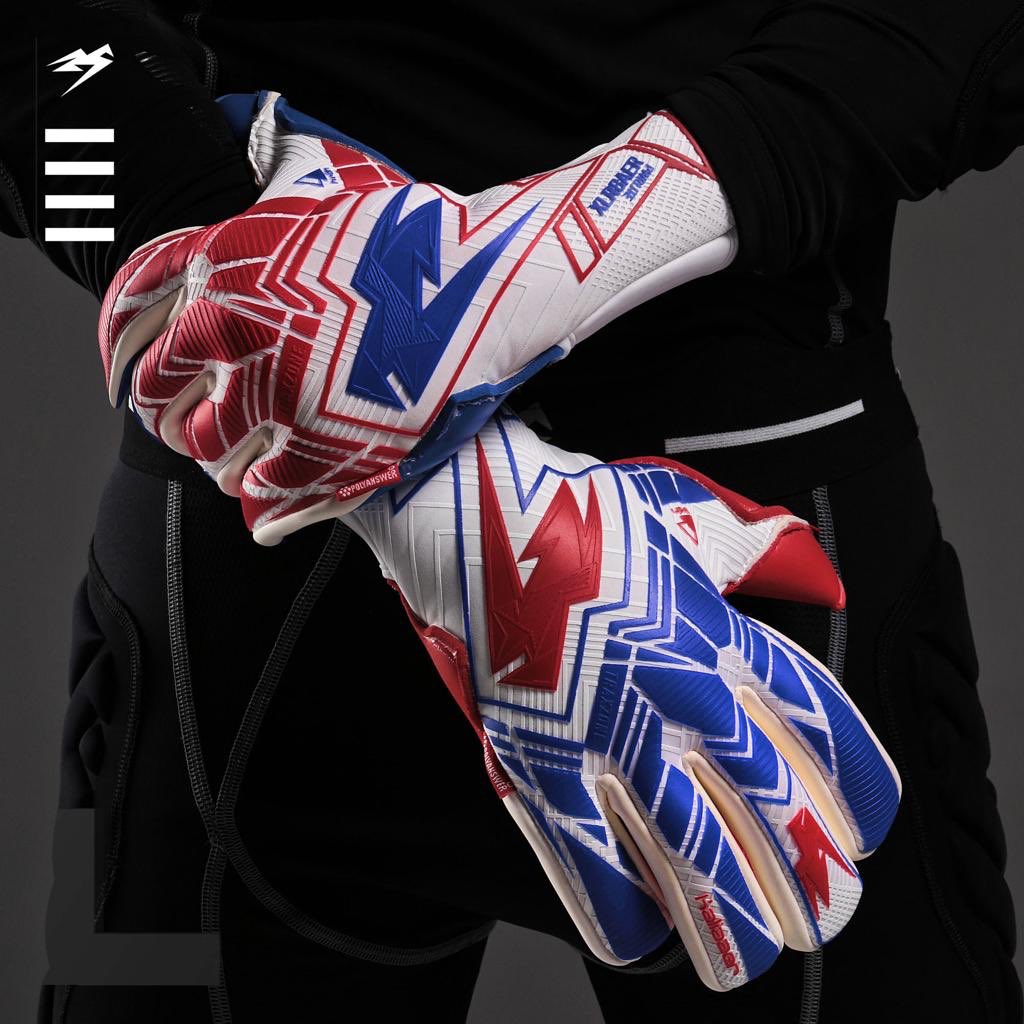 Kaliaaer's tweet photo. Competition Time

To win 3 pairs of the New PWR Lite UNITY pack | Roll | Neg | XT cuts 

RT + Follow @Kaliaaer + Comment glove size

Full Glove Spec ➡️ https://t.co/hJwC64lrD0 https://t.co/JU4R0KKylc