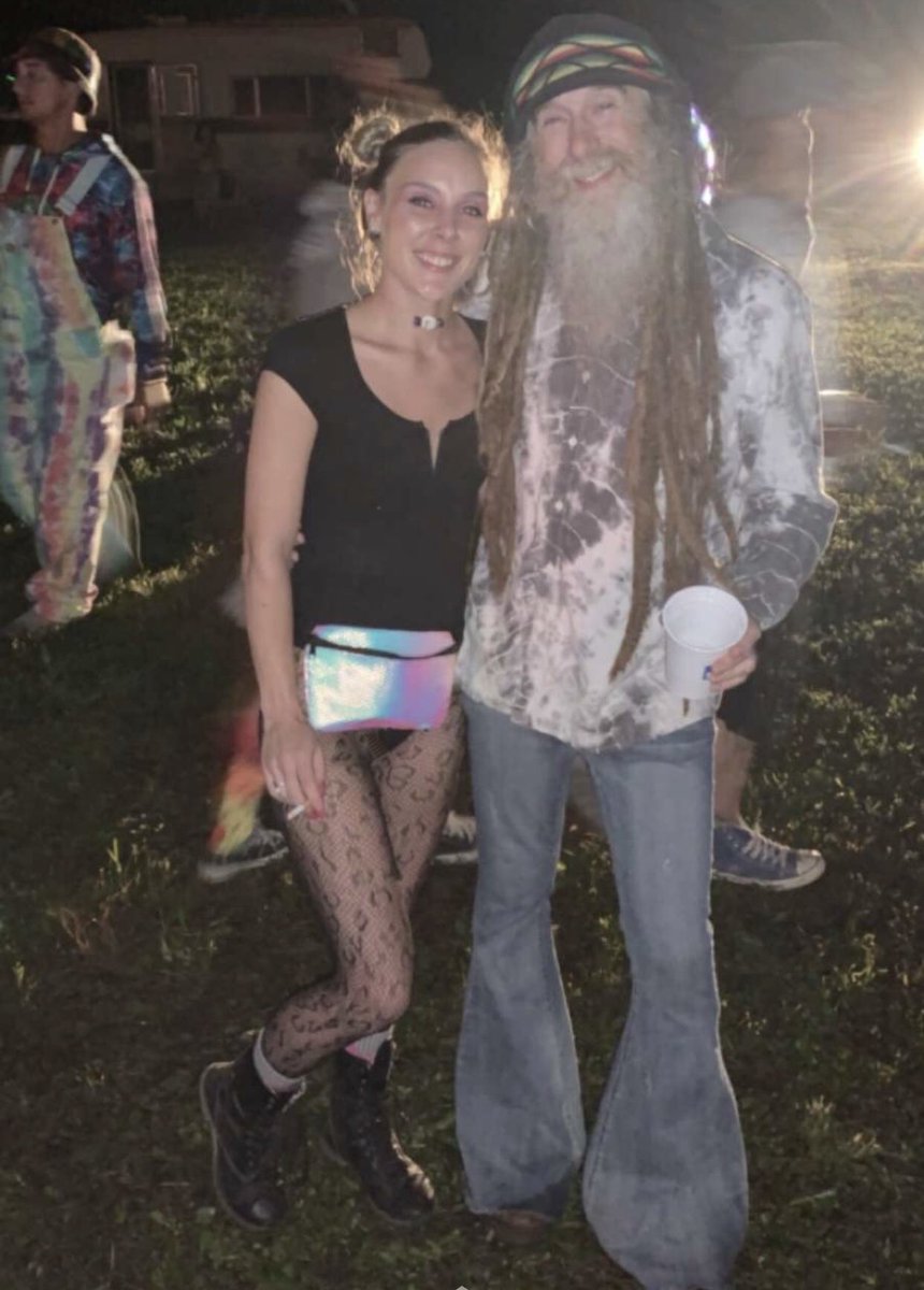 Flowerchild0308's tweet photo. Shwagstock was an epic festival. 10/10 recommend ✌🏽🤍 #shwagstock #hippieforlife #begroovyorgohome https://t.co/tqmWpO1O1O