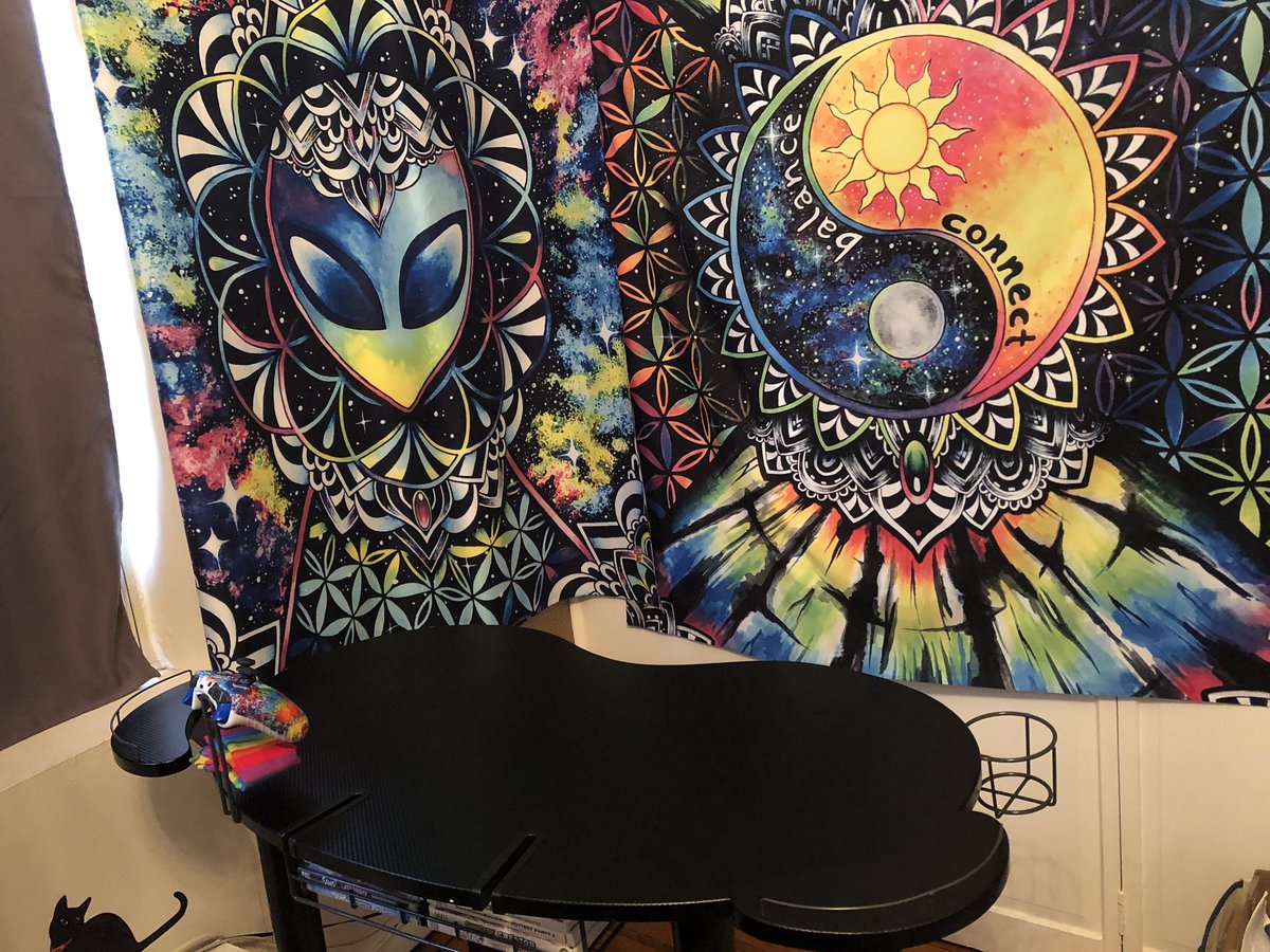 mojojoey87's tweet image. Phase 2 complete! #gamingdesk is done! Perfect size for my compact set up. Next up phase 3 🙌🏼 #smallstreamer #smallsetup @PromoTrovo @trovolive #trovolive #trover #makingmoves