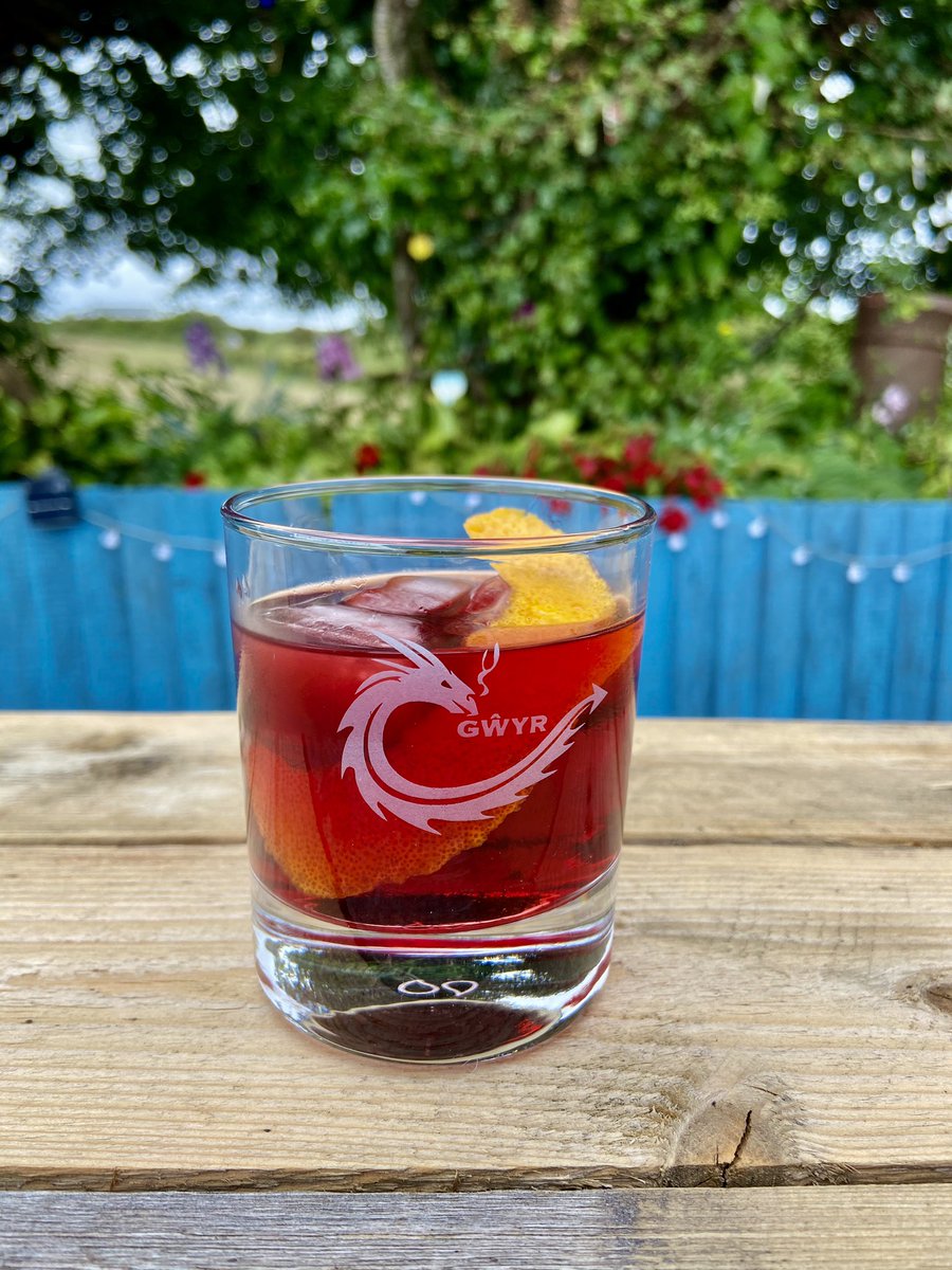 Here be dragons - our Dragon Negroni glasses have arrived! ♥️🐉 ⠀⠀⠀⠀⠀⠀⠀⠀⠀⠀ ⠀⠀⠀⠀⠀⠀⠀⠀⠀⠀
#dragonstrength #nerthyddraig #dragonnegroni #negroni #martinirubino #campari #welshgin #gincocktails #itsgoingtobeagoodday