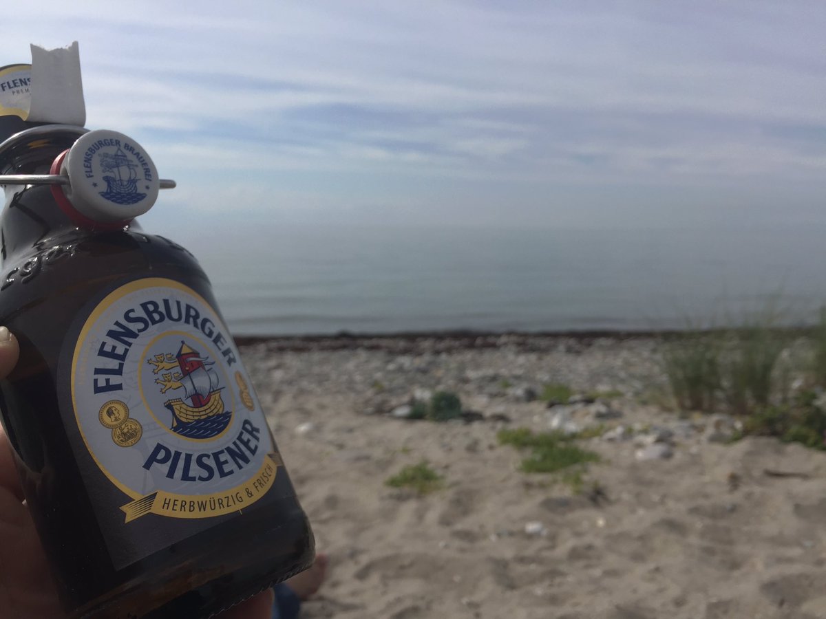 beeblebrox_hh's tweet photo. #meerbier https://t.co/WjvNmvwMIu