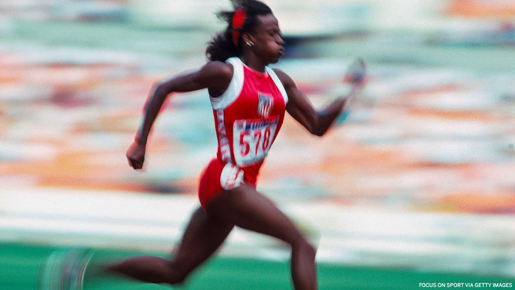 espnW's tweet image. 28 years ago today, Jackie Joyner-Kersee became the first woman ever to win two consecutive Olympic gold medals in the heptathlon 🥇