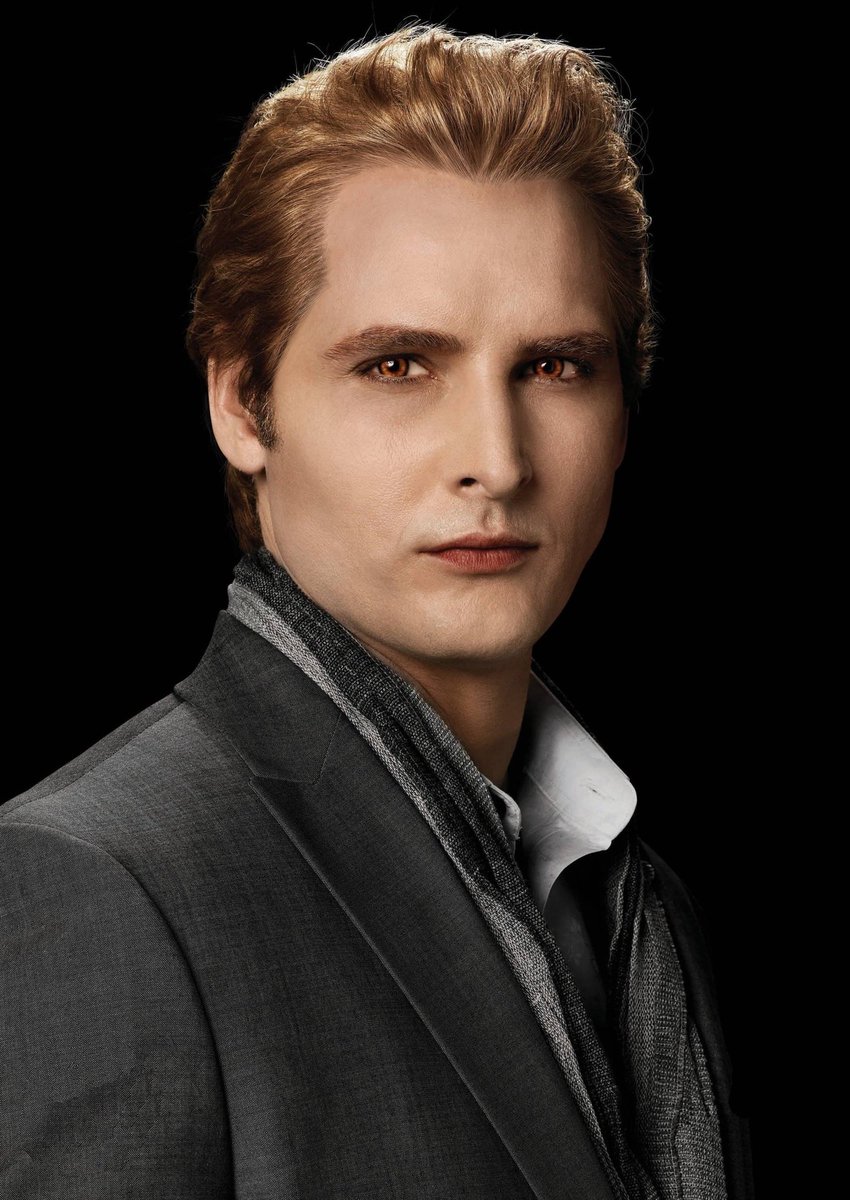 carlisle cullen – tommy shelbythe style? impeccable. the haircut? always on point. runs the whole family even though none of them realizes it. acts normal but is definitely into some kinky shit
