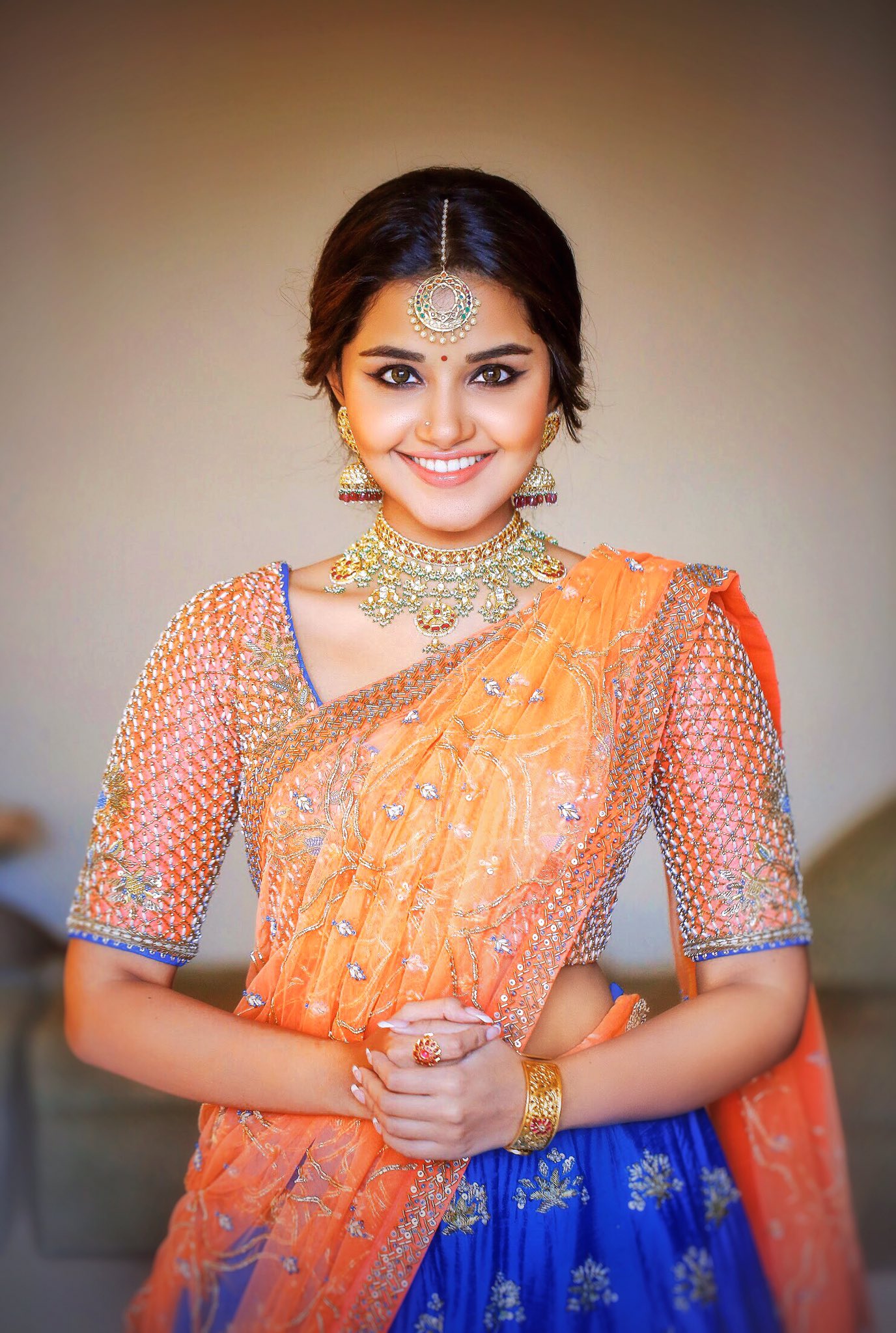Image Mallu Anupama Parameswaran