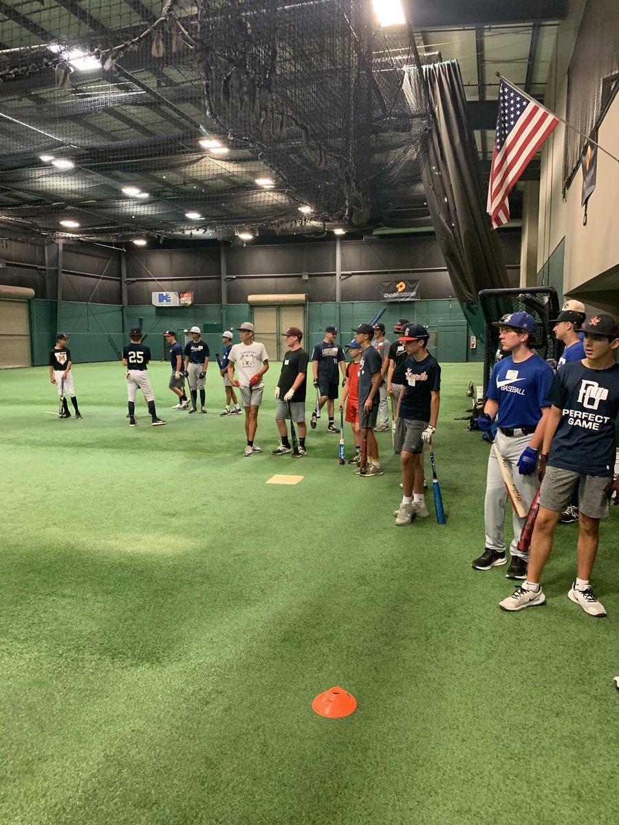 diamondbballtn's tweet photo. 15U’s get to WORK! 💪🏼⚾️ #workwins #unmatchedrecord #BaseballisBack https://t.co/NQeIbq5EWO