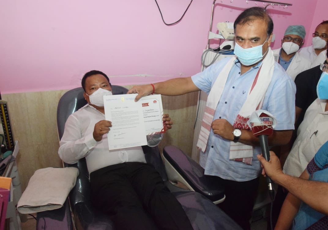 himantabiswa's tweet photo. Today in Tezpur, inaugurated Assam's second  #PlasmaBank centre at TMCH. It shall further help us in treatment of #COVID patients. Gave our gratitude to donors, besides meeting Superintendent, doctors, DC, SP &amp; Dist Admin. 

We request more people to volunteer for #plasmadonation https://t.co/fkkOItCpmZ