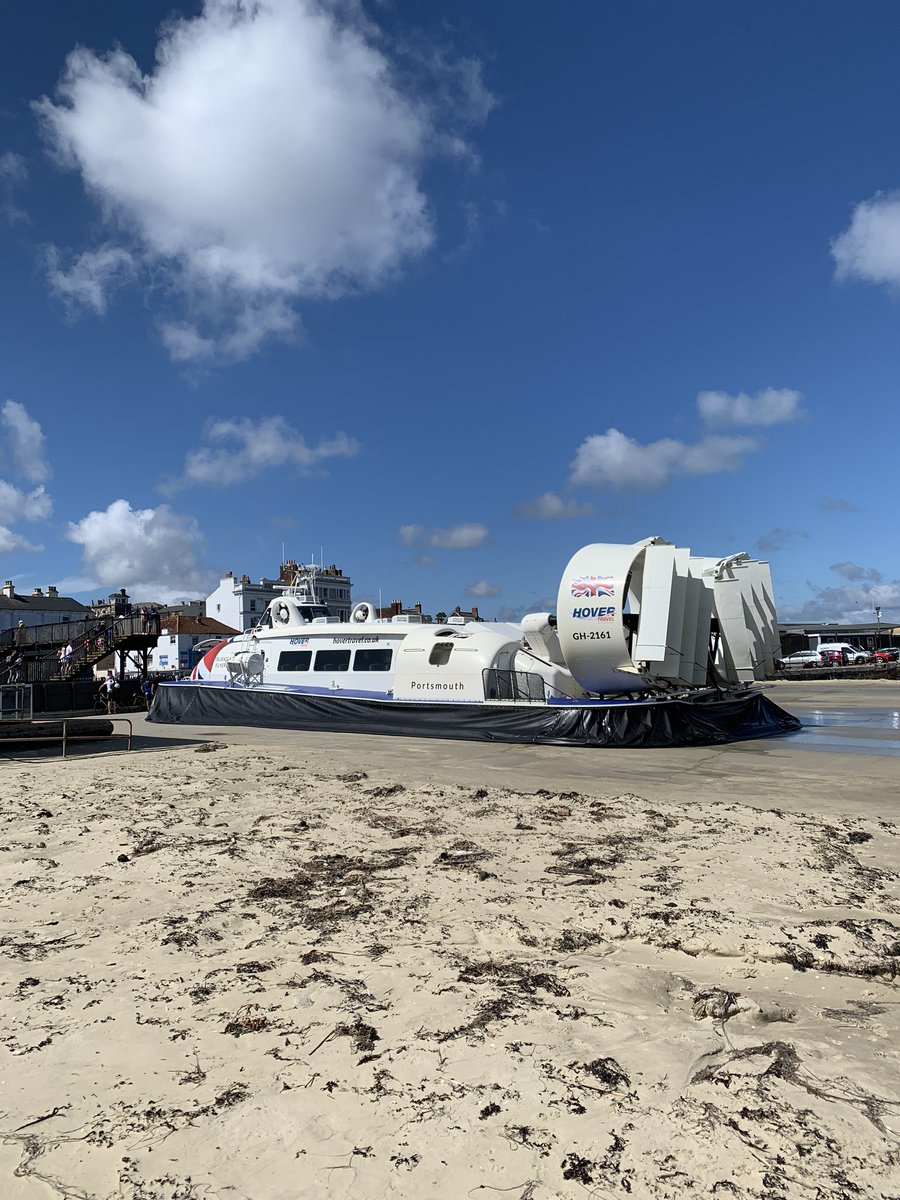 Been a minor bucket list to do since I was a kid. Hovercraft, best way to get to IoW. ✅