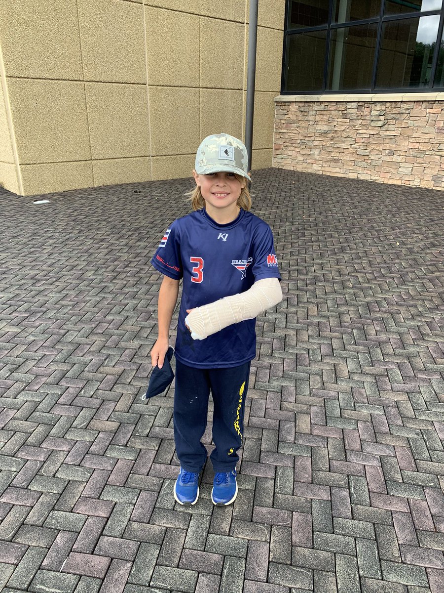 2011_army's tweet photo. Broken wrist from biking, not recommended by coach.  That said Benny is a true teammate joining us for our games yesterday and even a 7:30 start this morning. We are off to the Chip and we miss you Benny, thanks for your support! https://t.co/cbVTxhGWwB