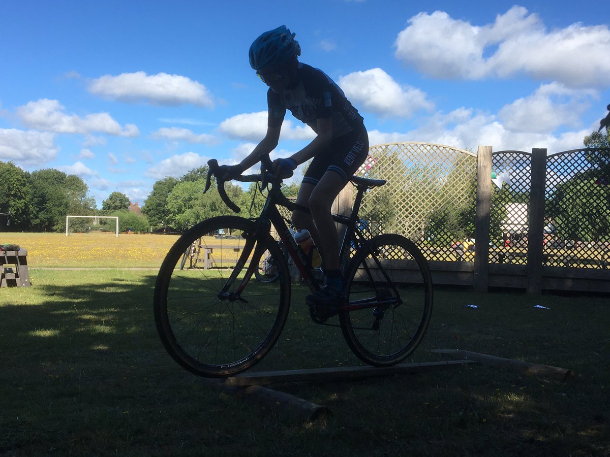 the_KvK's tweet photo. Skills on-site + endurance off-site for our youth riders today #awesomeriders #neverstoppedalling @BCSouthEast https://t.co/gLRf14bPjn