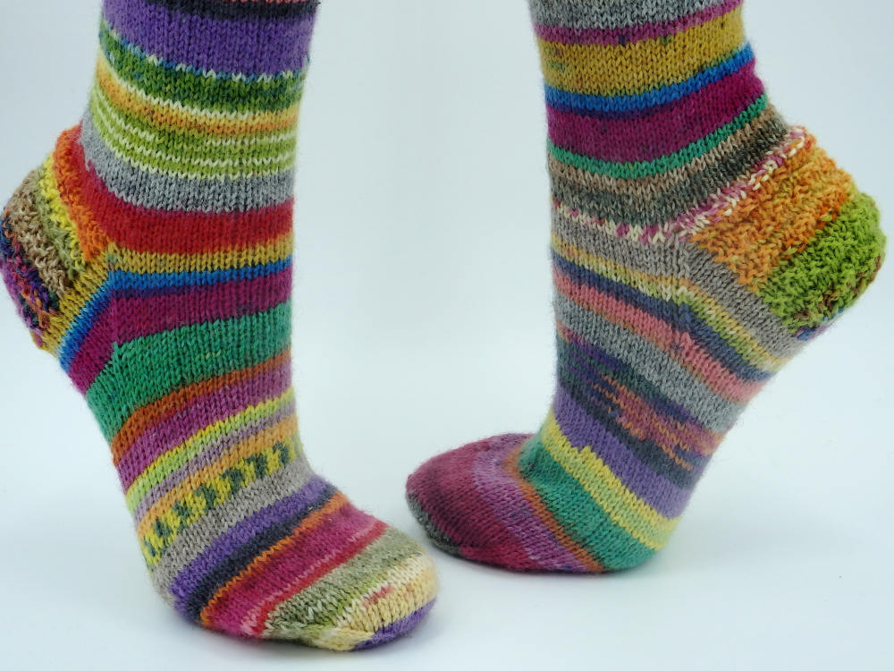 solveigakiran1's tweet photo. Thanks for the great review Katrina G. ★★★★★! https://t.co/8cm9kbpICr #etsy #rainbow #bacheloretteparty #christmas #yes #no #knitwoolsocks #woolsocks #usshoesize6 #brightstripesocks https://t.co/86xmnNXbW5
