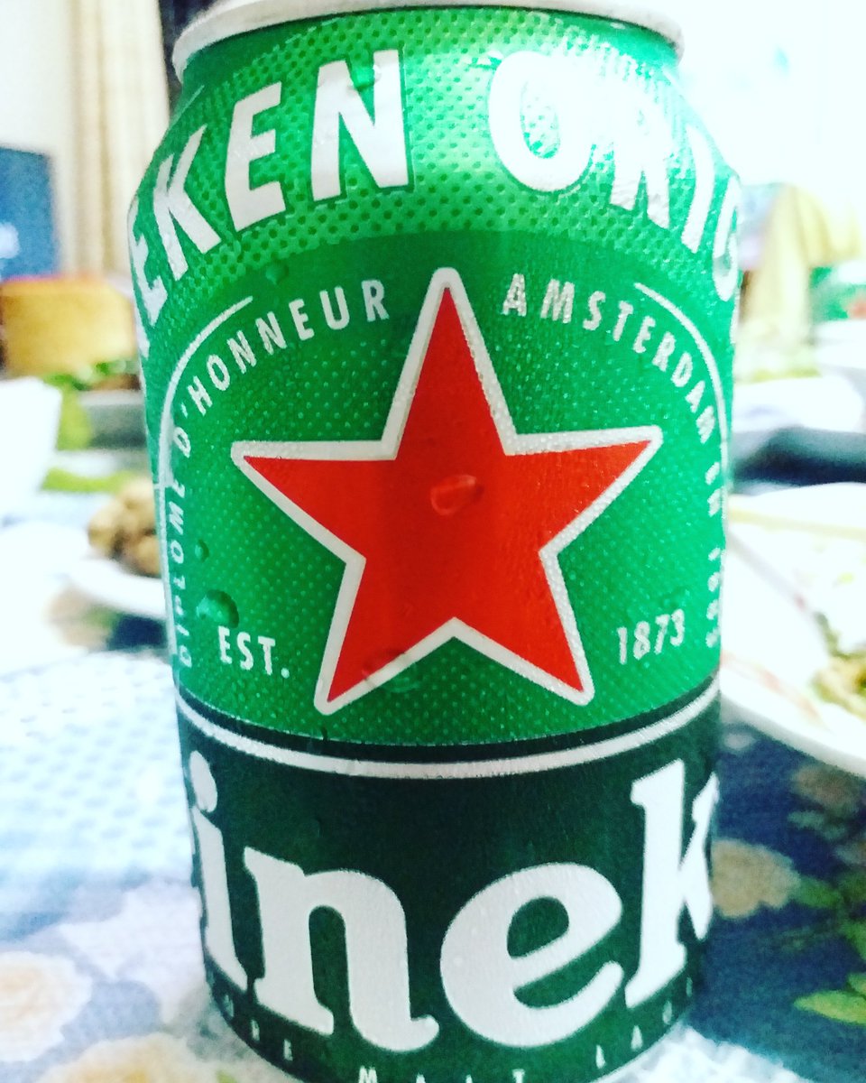 Arsenoooo's tweet photo. ສະຫລອງ #LondonIsRed #FACup #ARSvsCHE https://t.co/KgJdG8xxb9