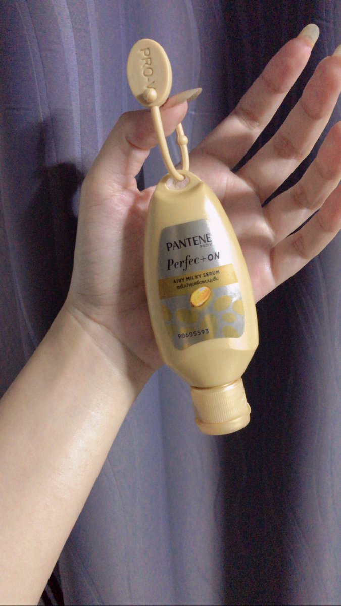 mild81284093's tweet photo. น้องใช้ดีมากกกก ใครไม่ชอบสระผม แนะนำใช้น้องตัวนี้เลย หอมสุดดดๆ ผมลื่นมากกกกกก #แพนทีน #รีวิวเซ่เว่น #ของดีบอกต่อ #ของถูกเซเว่น #pantene #เซรั่มผม  #ผมแห้ง https://t.co/oFclJiwuBu