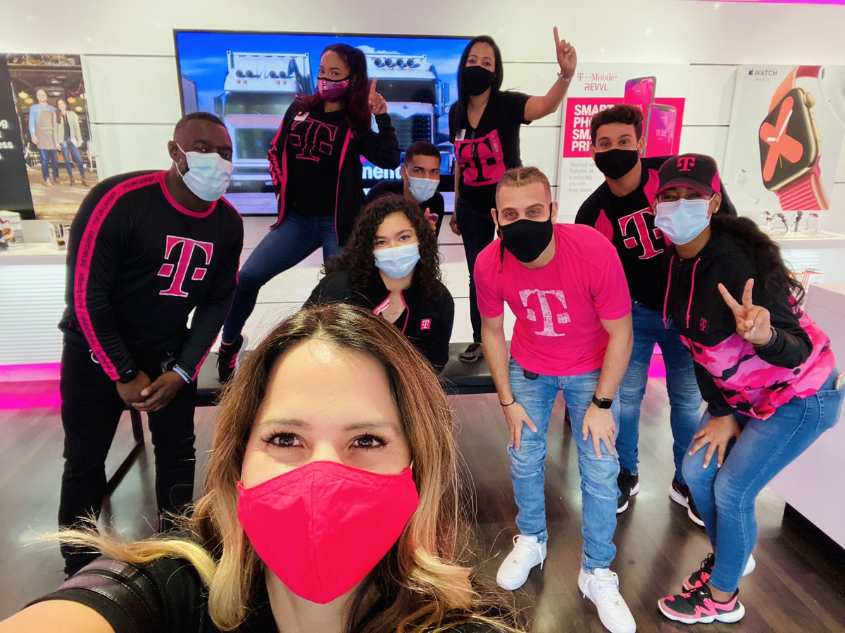 DAY 1 is here!! #thenewtmobile
Swagged out Garden Parks morning huddle
Orlando Crown 👑 Central  #OCC #NTM coming for the Crown 👑 
#OrlandoElite
#FloridaHeat
#SouthNeverSettles <a href="/ARod_013/">Andrés R.</a> <a href="/AnnieG_FL/">Annie Garcia</a> <a href="/TracyNolan_/">Tracy E. Nolan</a> <a href="/JonFreier/">Jon Freier</a>